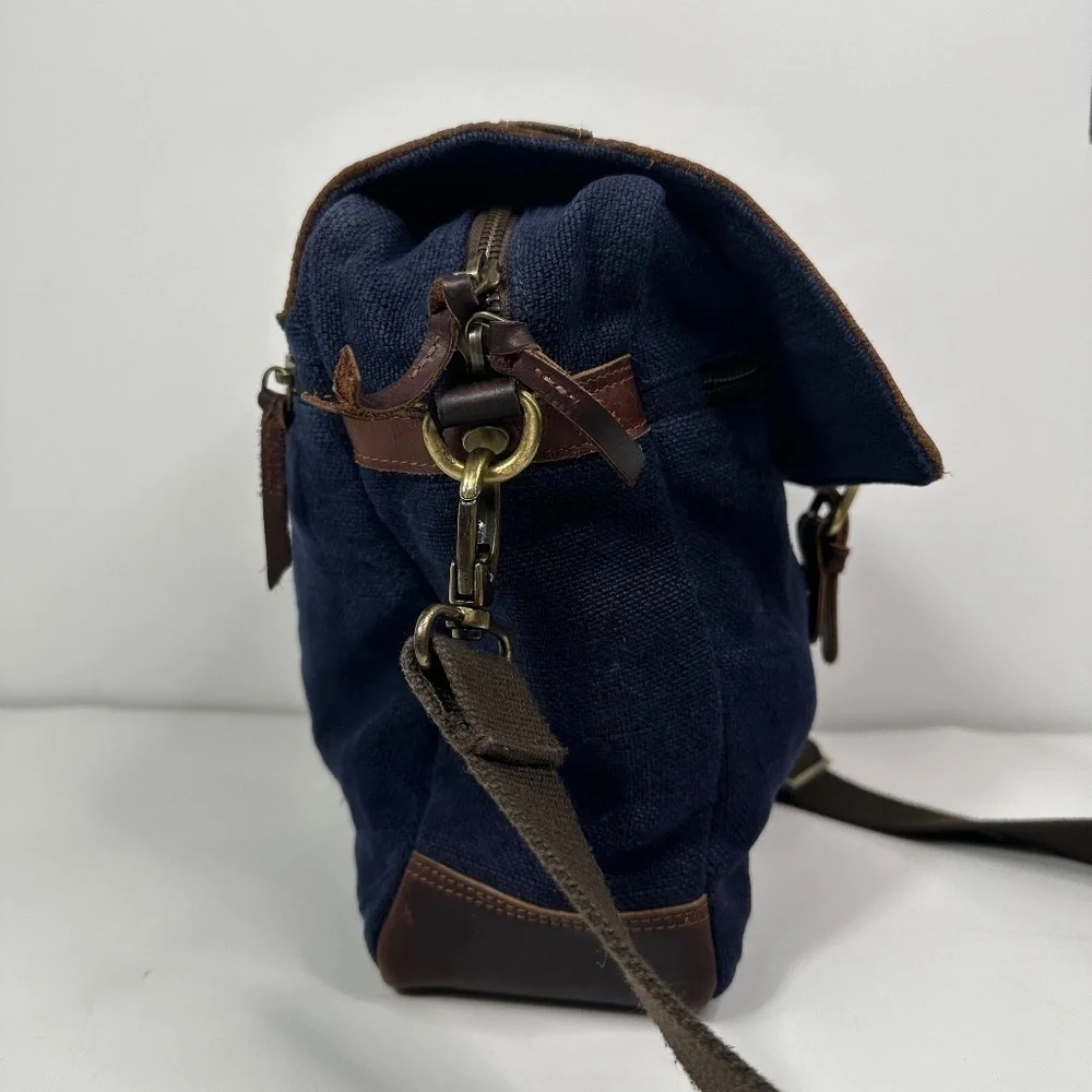 The Burlap People Shoulder Bag Navy Blue Burlap, Brown Leather